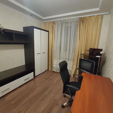 Daily Rent Apartments 5 Ivano-Frankivsk Exteriör bild