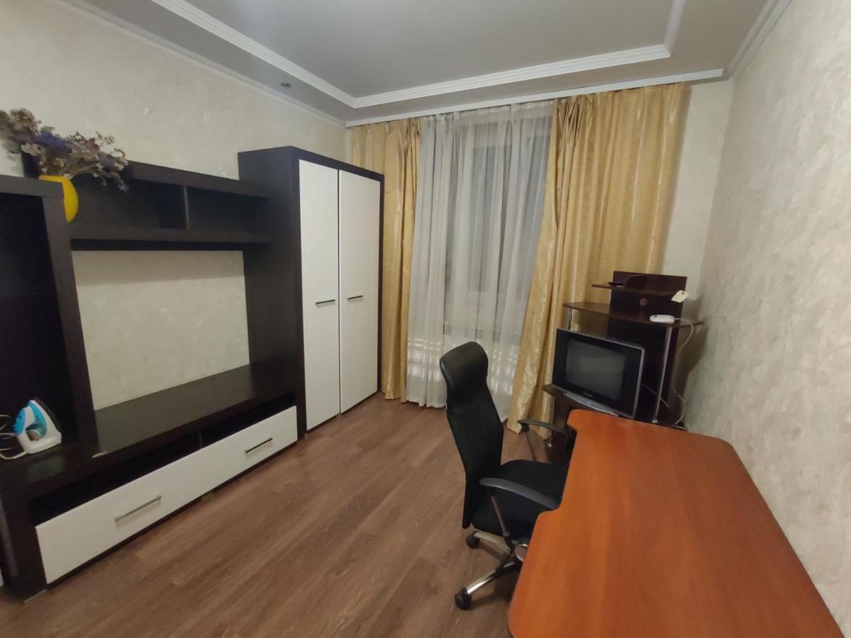 Daily Rent Apartments 5 Ivano-Frankivsk Exteriör bild